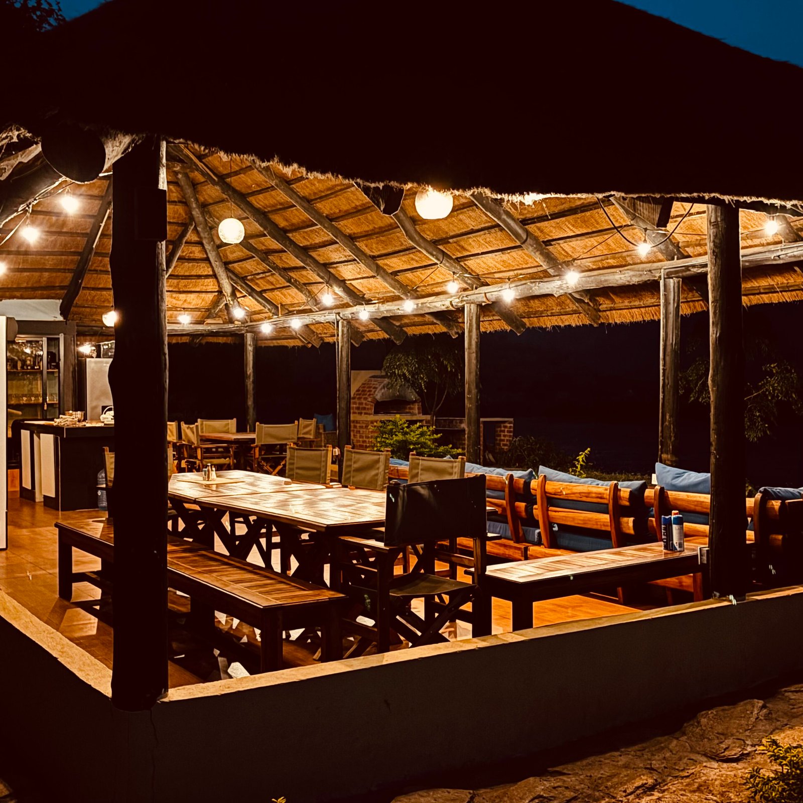 restaurant night1