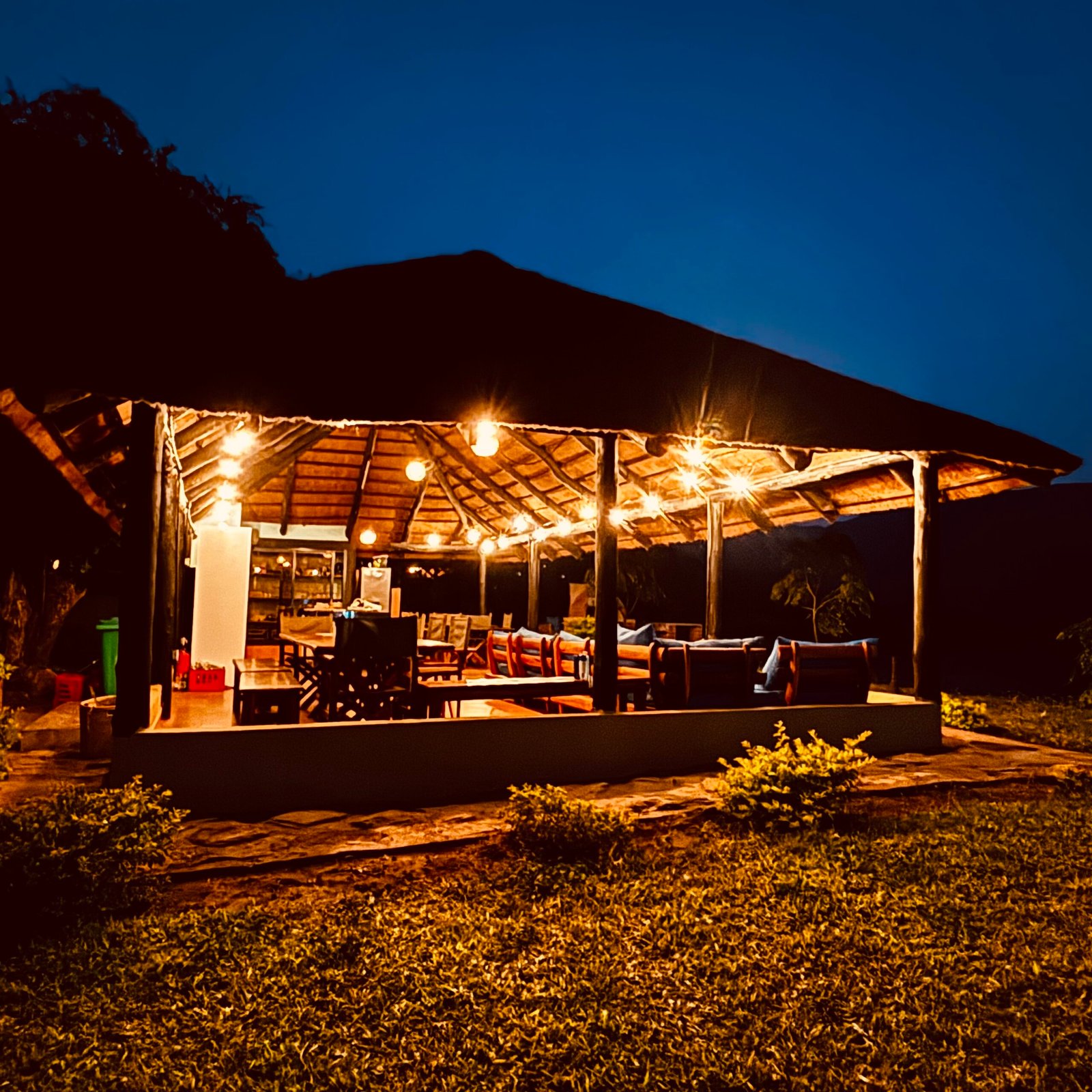 restaurant sundown